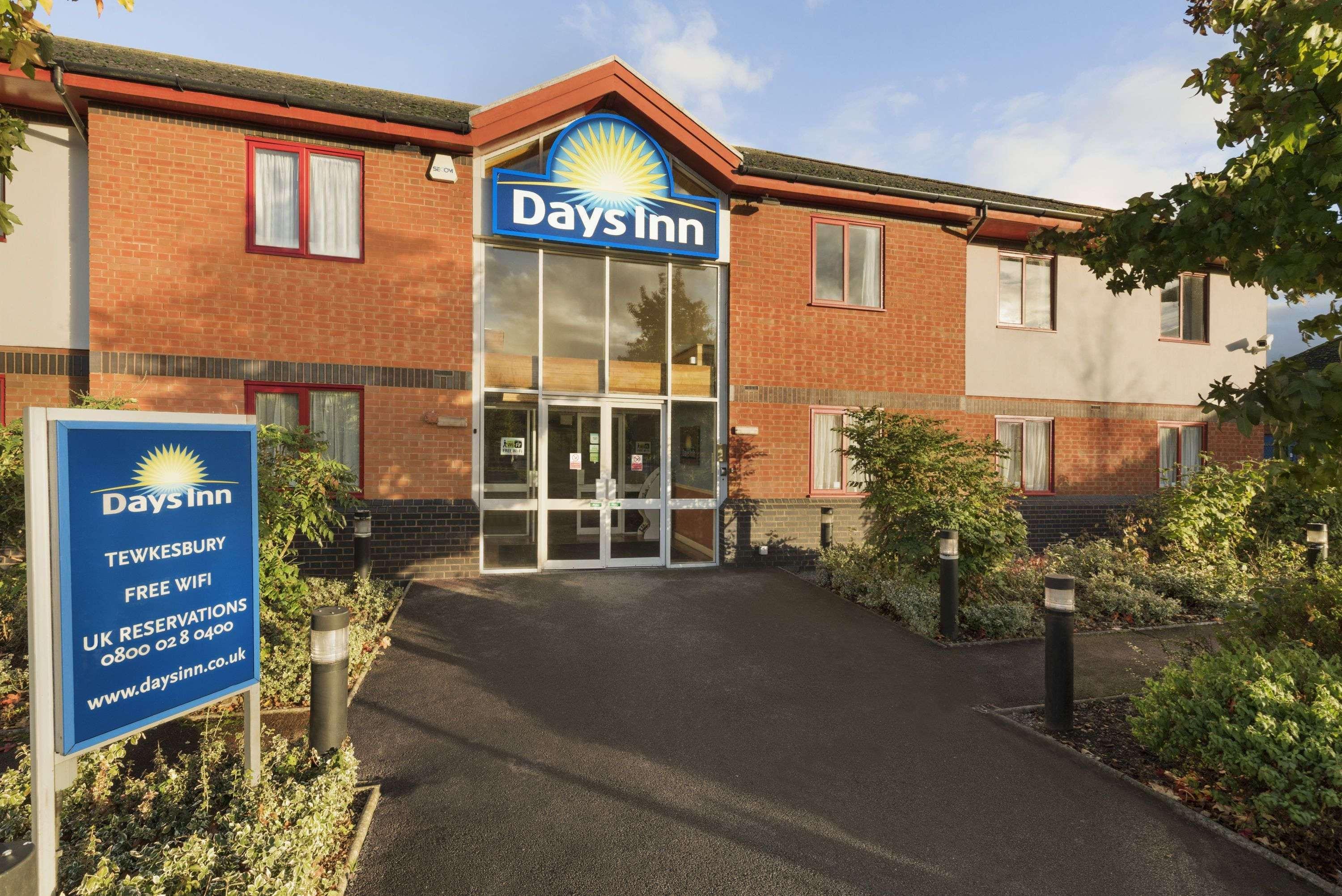 Days Inn Tewkesbury Strensham Bagian luar foto