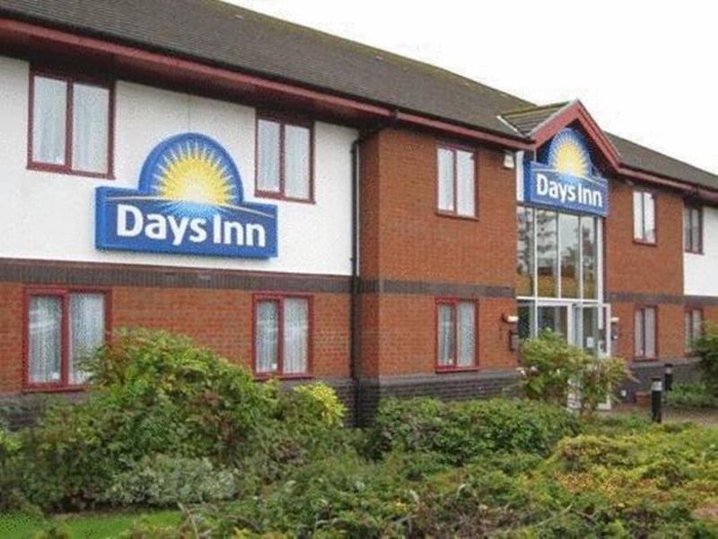 Days Inn Tewkesbury Strensham Bagian luar foto