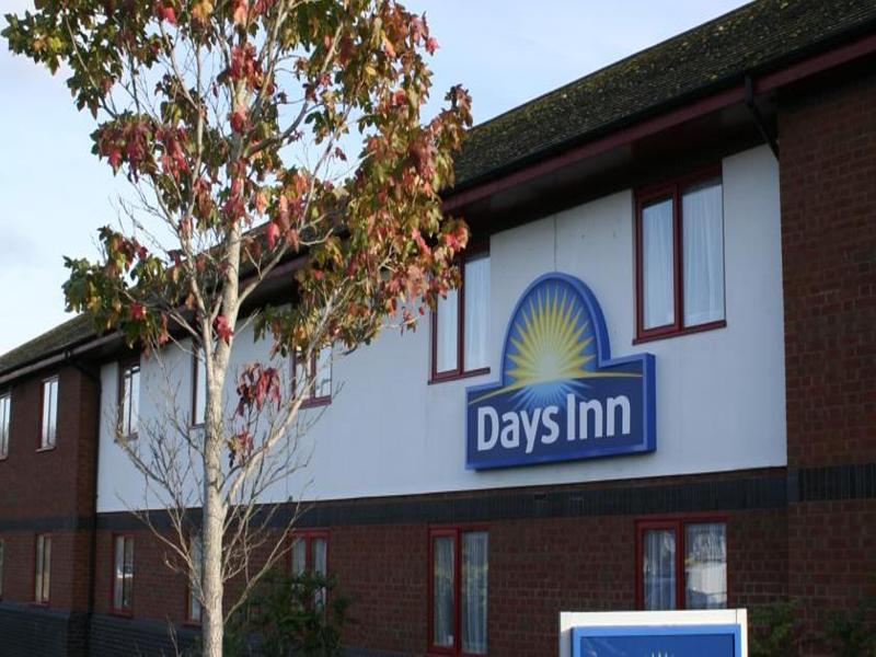 Days Inn Tewkesbury Strensham Bagian luar foto