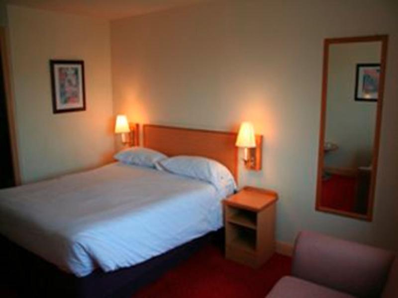 Days Inn Tewkesbury Strensham Ruang foto