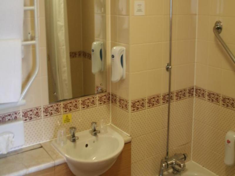 Days Inn Tewkesbury Strensham Bagian luar foto