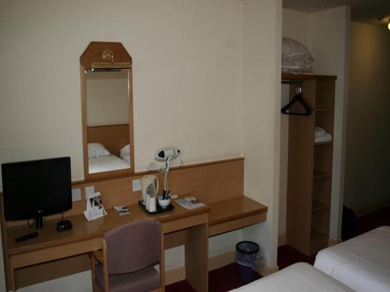 Days Inn Tewkesbury Strensham Bagian luar foto