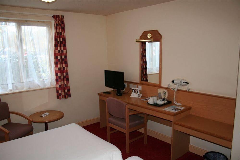 Days Inn Tewkesbury Strensham Ruang foto